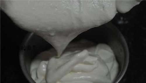 搅拌均匀|别鼓捣电饭锅蛋糕了,现在流行它!比戚风蛋糕更柔软,简单零失败