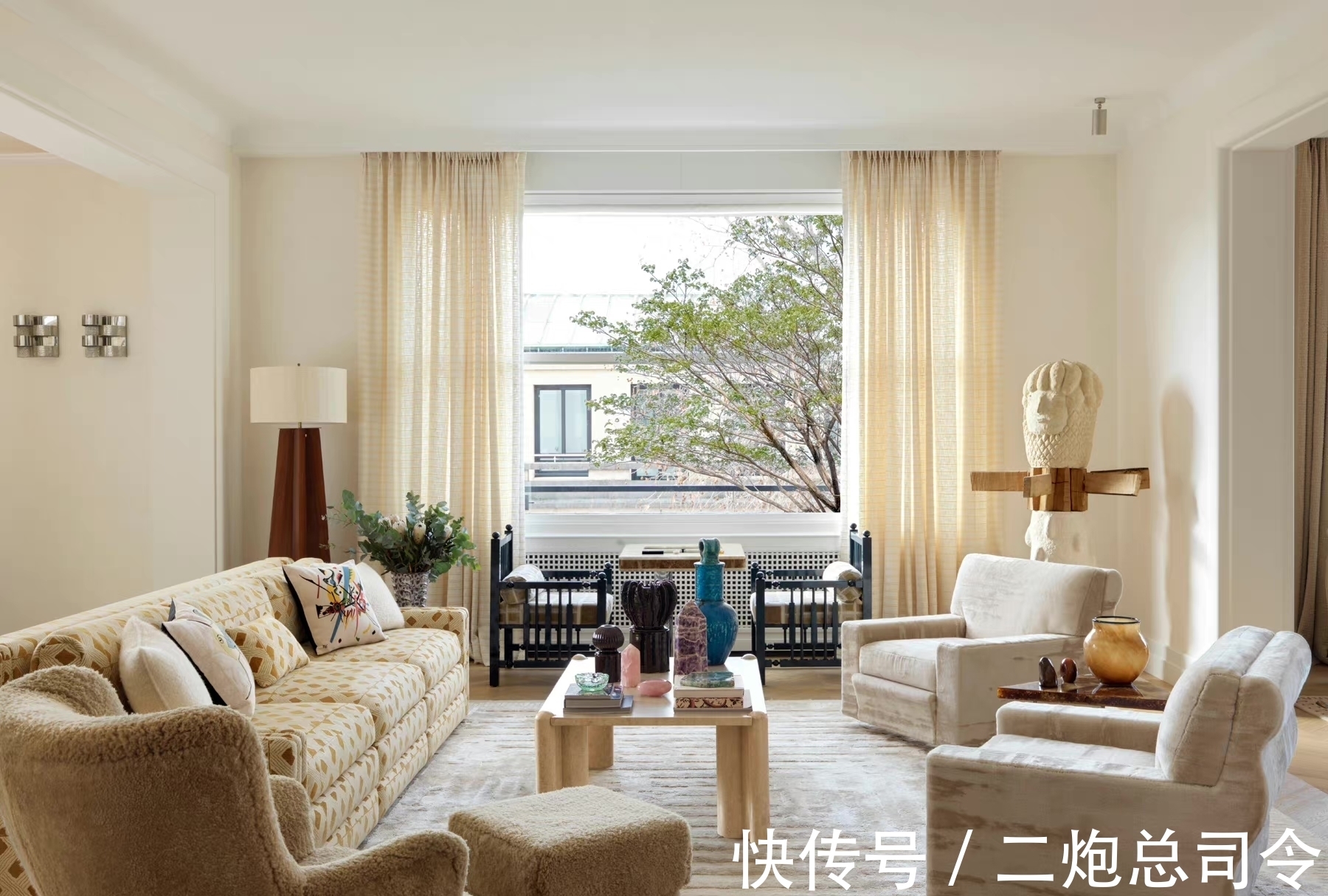 米色|复古大胆的巴黎公寓,多彩色调和个性张扬的软装,每一件都想拥有