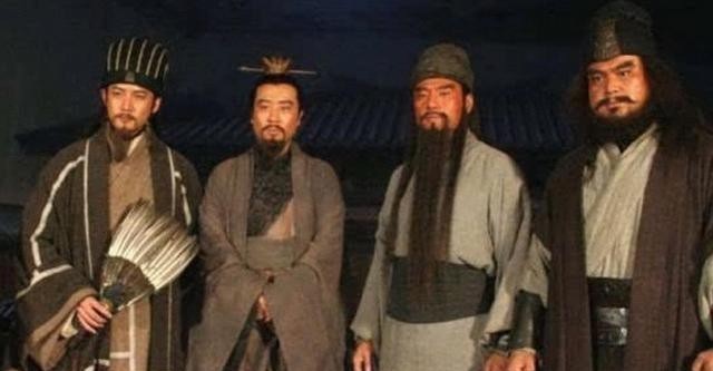 刘备|汉献帝如果不承认刘备这个皇叔,刘备还能崛起吗?有这三种可能