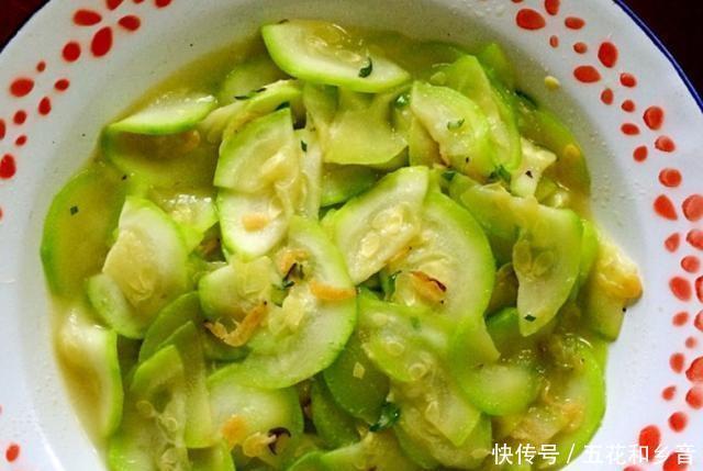 牛奶|入秋后，遇到这个瓜要多买，钙是牛奶的2倍，孩子是长头的