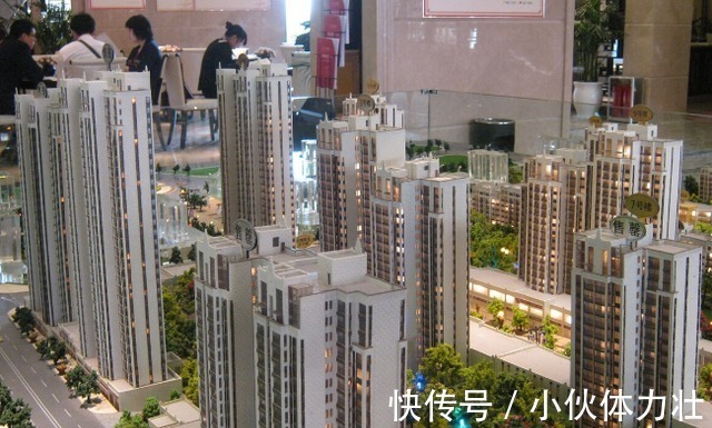一手房|首次买房,是购买“新房”还是“二手房”?房产专家“给出建议”