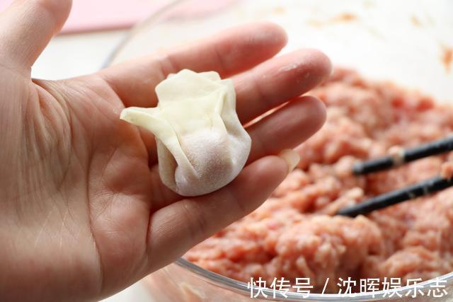 快手秘制小馄饨,3分钟搞定早餐,热气腾腾元气满满一整天
