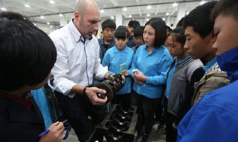 人工智能|没有技术工人,何来大国工匠?