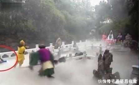 为何唐僧和观音念咒时,六耳猕猴也跟着头疼如来不小心说漏了嘴