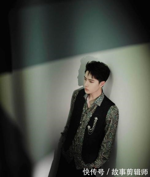 王一博把《这就是街舞》中的穿搭搬进了你的日常生活，可行吗！