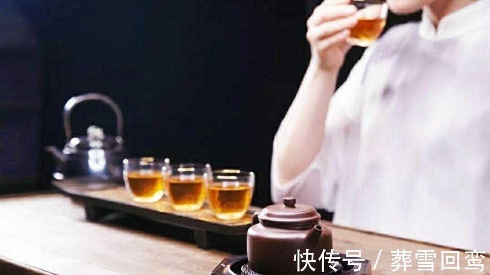 卖火柴的小女孩#情感:借一盏茶,抚心头荒凉