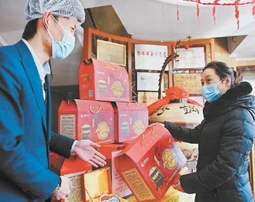 老字号推半成品年夜饭礼盒 买回家十分钟上桌