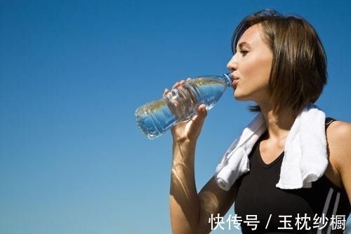 身体|不喝桶装水,只喝自来水,身体会怎么样?答案可能和你想的不一样