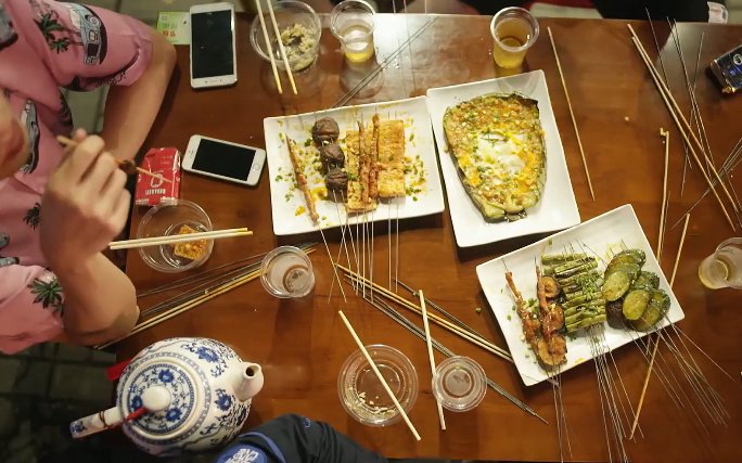 B站推“逃不掉的美食纪”，《人生一串3》登场