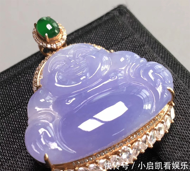 【哈轩翡翠】关于翡翠弥勒佛,你不知道的那些小知识!