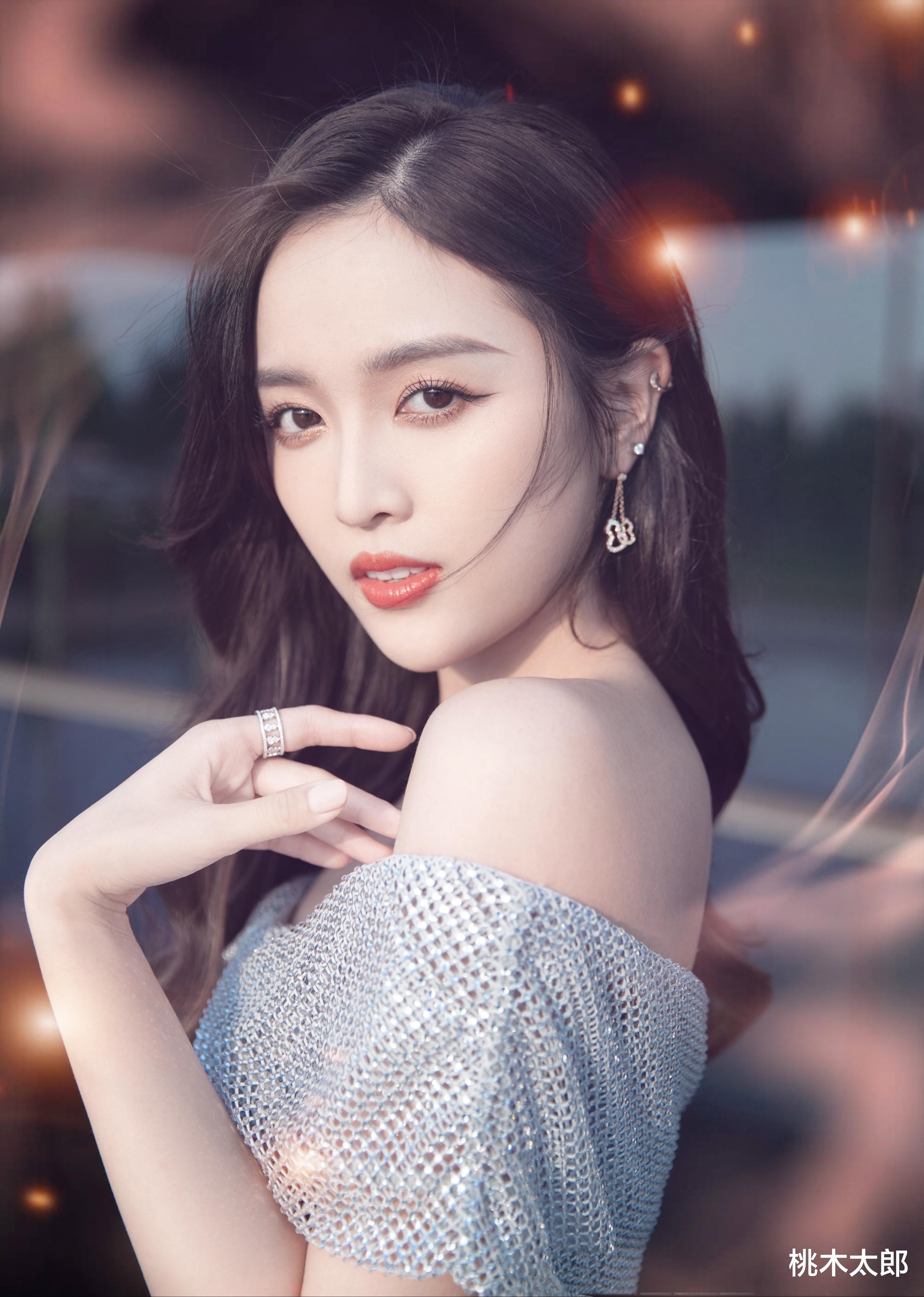 曾把蔡徐坤残忍PK掉，如今又沦为学员，蔡徐坤是她的导师