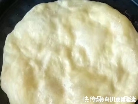 一碗面粉,不放温水,不放凉水,教你做烙饼,软嫩营养,总吃不腻