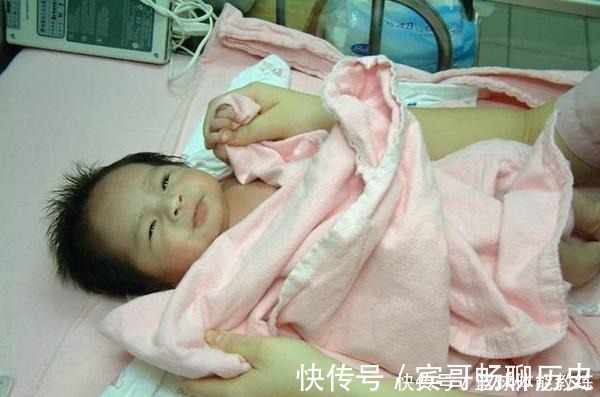 大脑|这4种行为宝宝出现越早,说明大脑发育很好,你家宝宝中了几个!