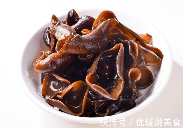 是真的吗|有胃病不能吃西红柿医生提醒若想养胃,尽量少吃3种“素菜”