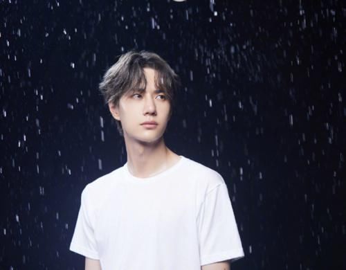 芒果台晚会嘉宾阵容,蔡徐坤将和他同台比拼,顶流男团也加盟其中