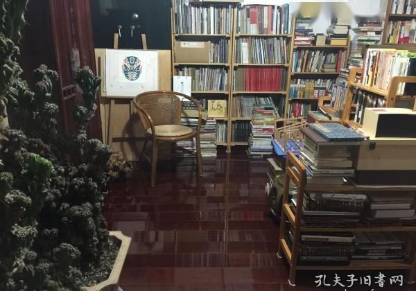 孔网上的书摊摊主就是想把自己不用的书卖给用它的人