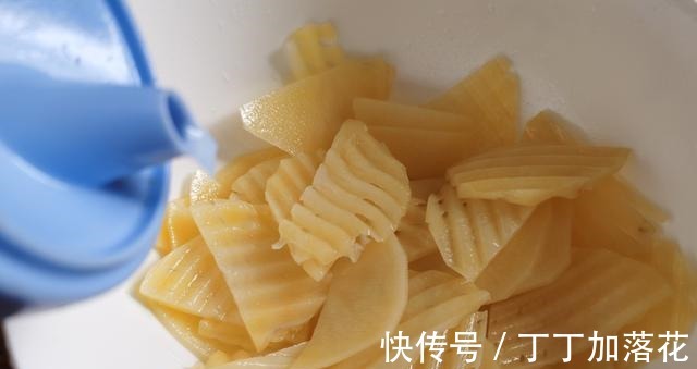 烤炉|原来自己在家就可以制作薯片，教程还这么简单，快来看看！