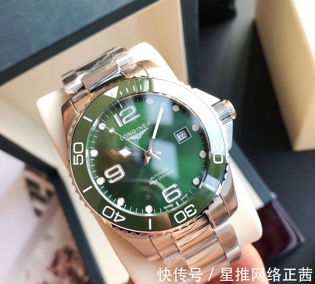 绿水鬼|浪琴康卡斯的是什么档次？和劳力士比起来，谁更适合年轻男士搭配