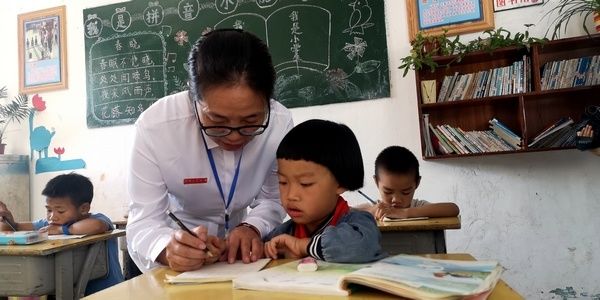 安顺|郭瑶：扎根山村教育 不让一个学生掉队