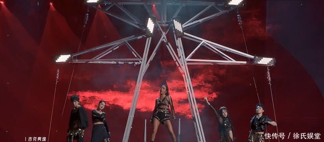 吉克隽逸 吉克隽逸拿奖被嘲是皇族,节目播出仍意难平,周笔畅到底冤不冤