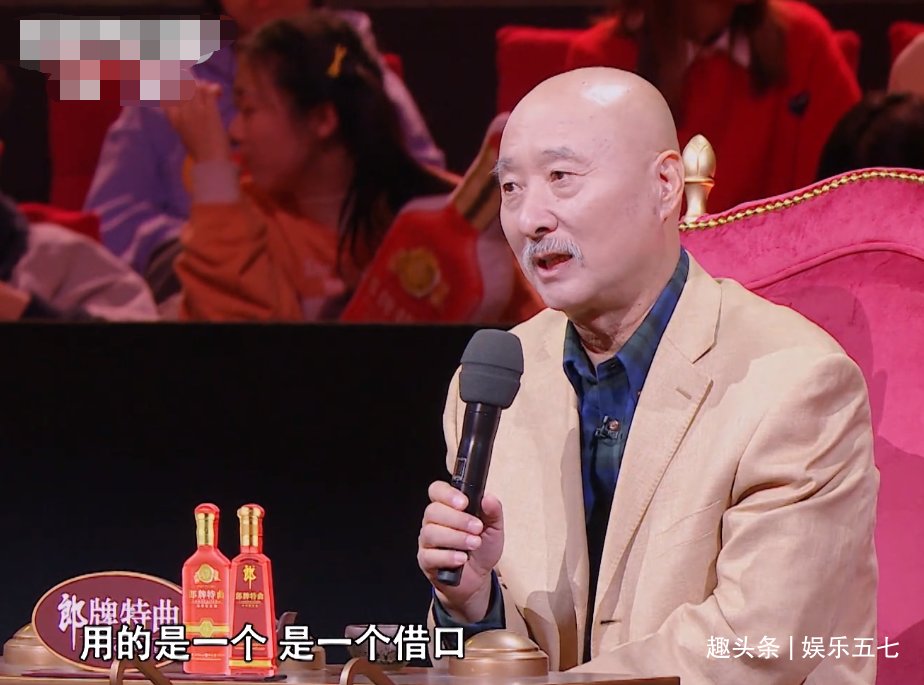 无笑点、硬拗喜头悲尾，王喳喳，你还是给贾冰当助演吧！