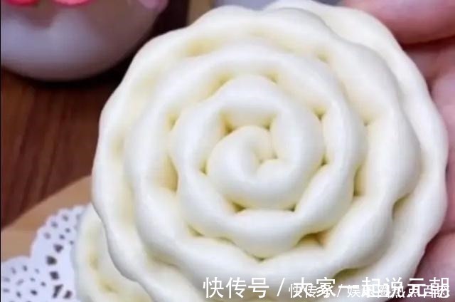 好吃|最简单的花卷,一搓一压一卷,造型有创意,既好看又好吃