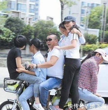 哥们|轻松一刻：哥们，这是什么车，能拉那么多妹子……