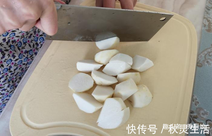 夏天|夏天要多吃蒸菜，此菜一蒸就好，简单省事无油烟，鲜美滋补吃不够