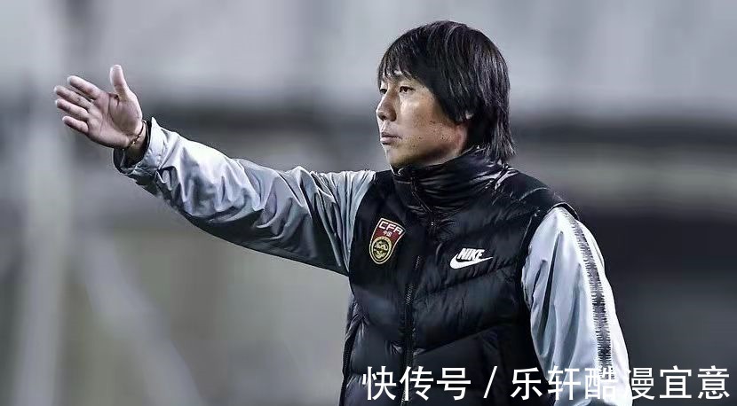 国家队|从健力宝队长到国足主帅,李铁坚持心中所爱,让梦想照进现实