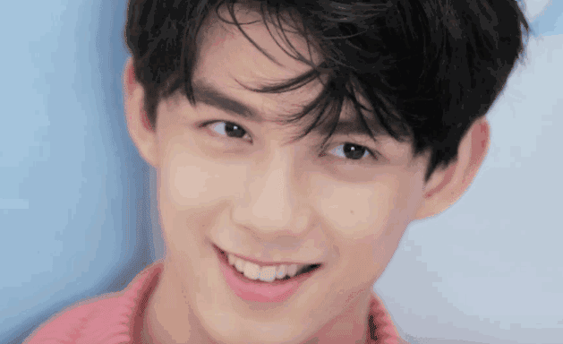 爸爸|救命!金主爸爸让你代言化妆品,你却差点把人祸祸到关门