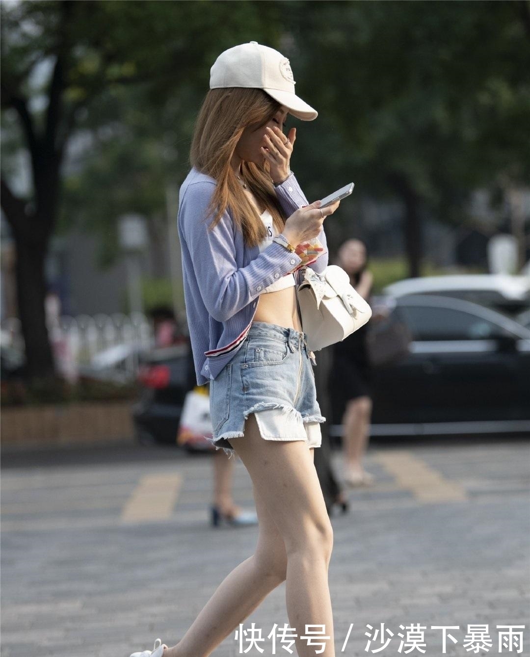 妹子这造型太会撩了,长腿看服