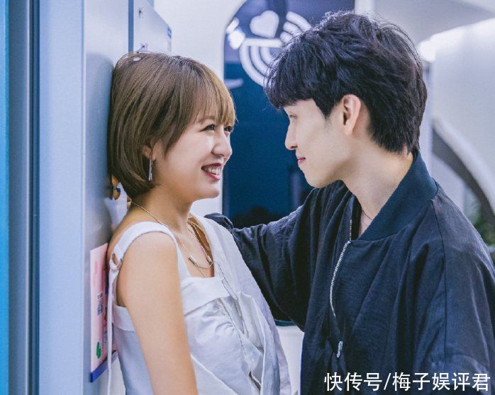 官博|《心動的信號4》收官，官博曬全員海報，唯獨洪成成換了兩套衣服