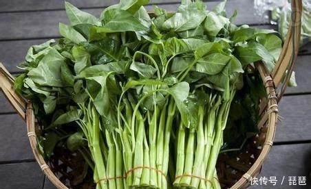 炒着吃脆嫩爽口,吃火锅经常放,可却是“毒中之王”!