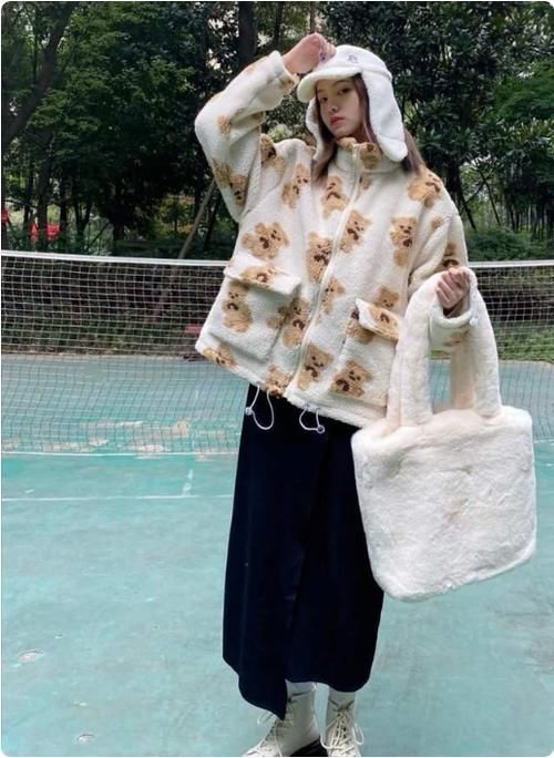 冬季的配色穿搭让你轻松提升气质，这3种日常颜色搭配，时髦洋气