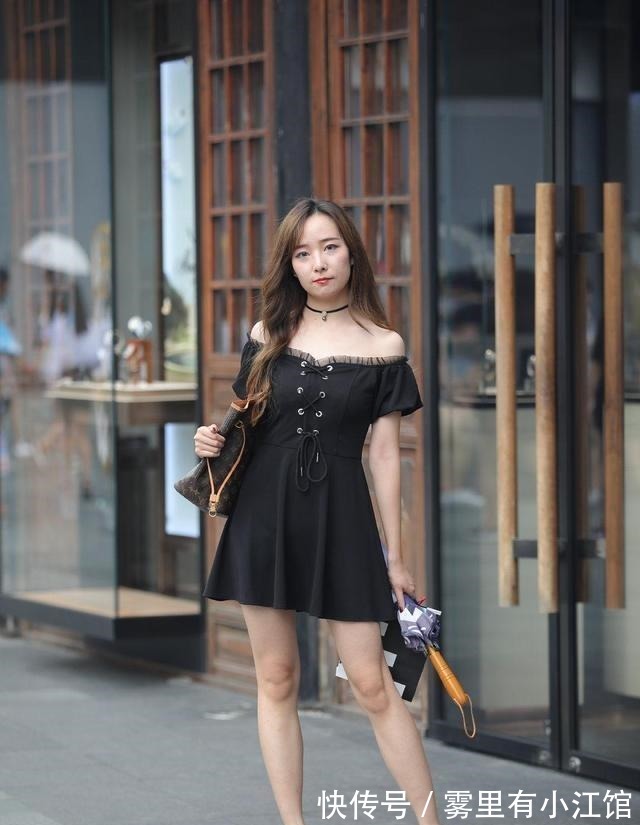 漏斗形 “漏斗形”身材的鲨鱼裤美女,给你想要的优雅感,遮肉显瘦!