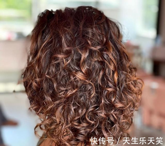 刘海 别再剪过时的发型了,看看这22款流行发型,越剪越漂亮!