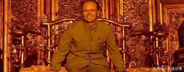 溥仪还|溥仪再游故宫坐上龙椅之时说了七个字！