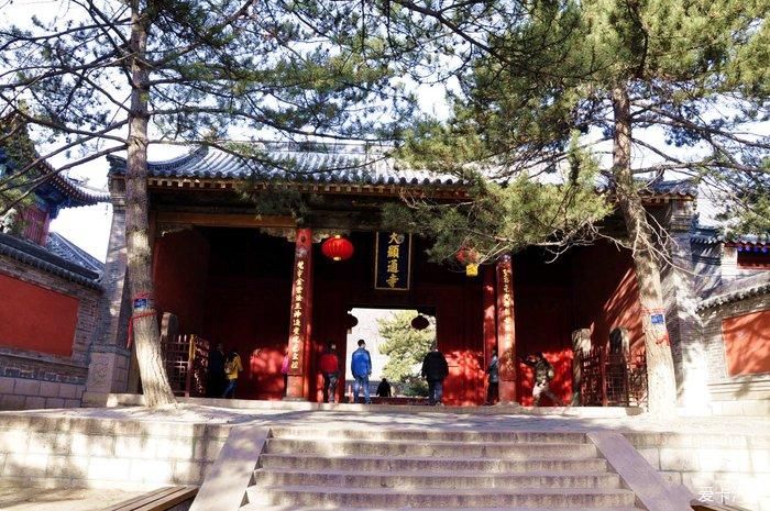 走进五台山最古老的寺院—显通寺