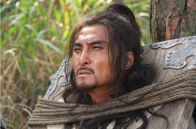 水浒传!林冲80万禁军教头,现代相当于什么职位我们都被骗了几十年