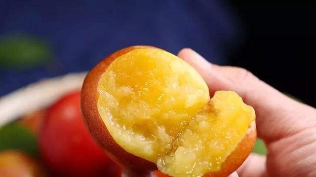 添加|这几种水果尽量别给娃吃,尤其是1岁左右的宝宝,辅食添加需谨慎