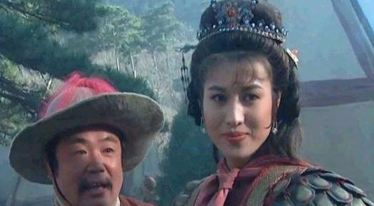 马军|同是马军五虎将,呼延灼和林冲谁的武力更高答案很显然