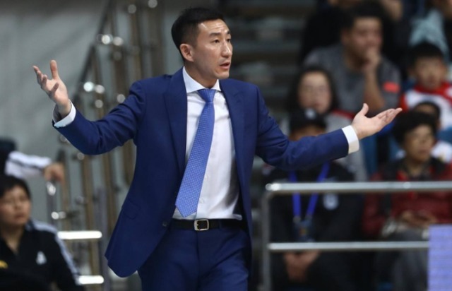 杨半伴|正式确定!冠军主帅加盟北京首钢,重返CBA赛场,出任球队老总