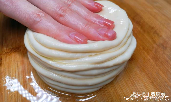 烫面|儿子迷上此面食,三天两头吃一次,不发面不烫面,上桌瞬间就扫光