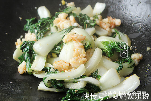 节食减肥|40岁阿姨轻断食晚餐，走红朋友圈，网友真自律，难怪越吃越瘦