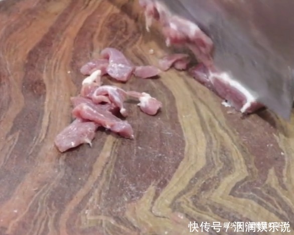 简单|菜花怎么做才好吃今天大厨教你菜花新做法,制作简单好吃美味