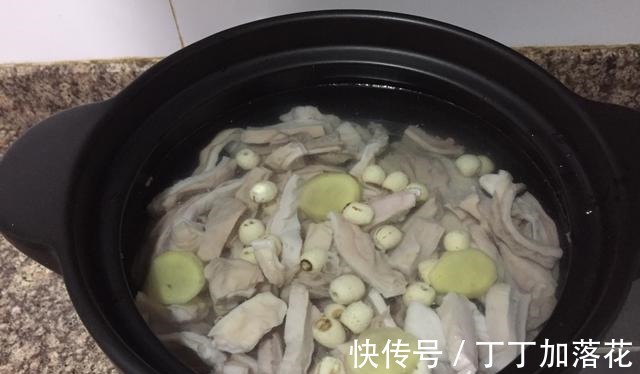 猪骨|三伏天出汗多,多给家人煲这汤,一周喝2次,不懂吃可惜了!