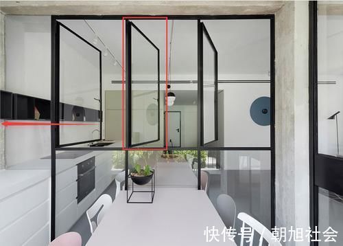 业主|真有一套！厨房橱柜打到阳台，玻璃隔断成了中西双厨用起来更爽