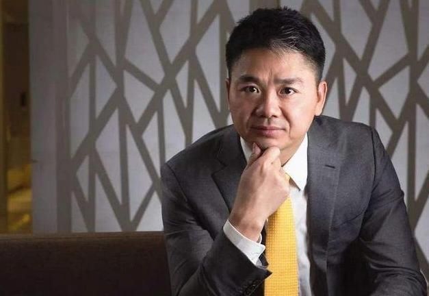 京东|还未成立到两年刘强东又养出2000亿巨头大权专握、奶茶妹出局