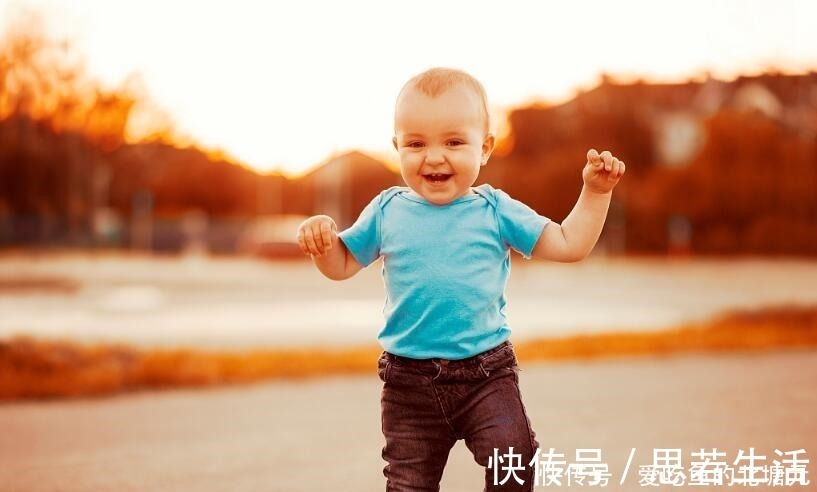 协调感|宝宝学走路,这三个误区“害娃不浅”,很多父母经常做