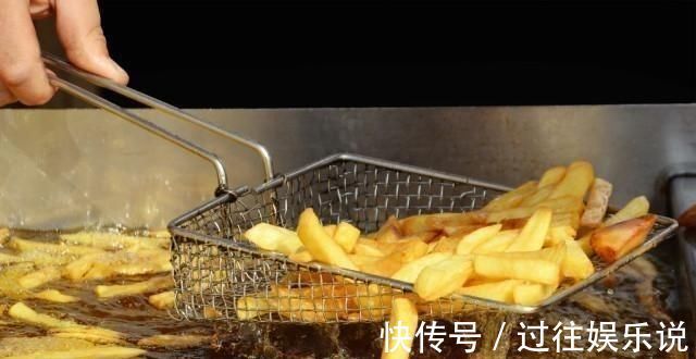 通便水|便秘把肠子“堵”住了,拉不出、肚子胖,常喝通便水,赶走老便秘